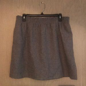 grey skirt